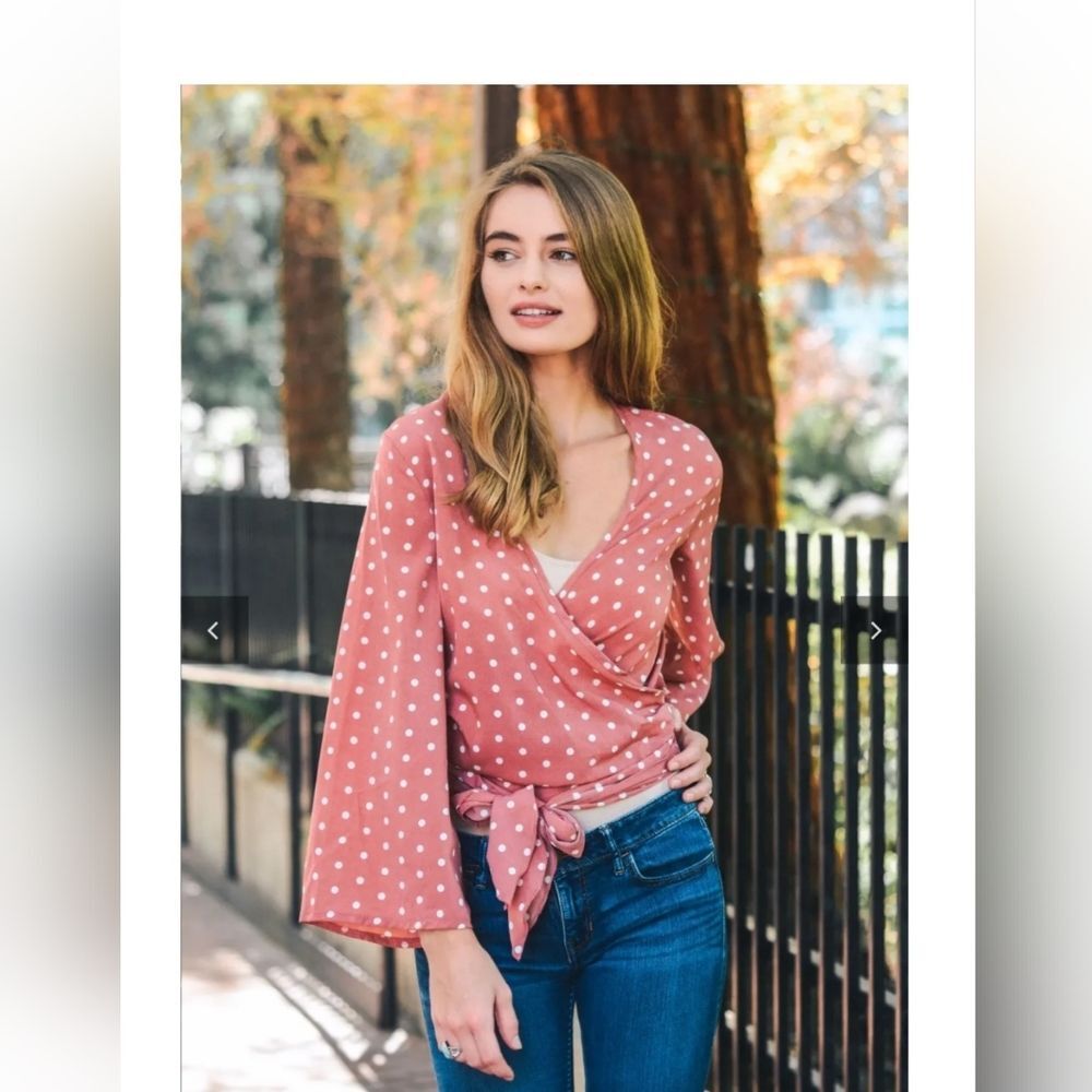 TD collections polkadot kimono wrap top, long sleeve long wrap around tie sz M
